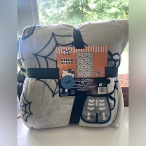Hello Kitty Skeleton Halloween Blanket Viral Sanrio Twin Sized NWT